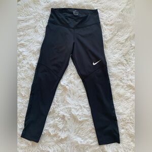 NWOT NIKE Dri Fit black leggings.
